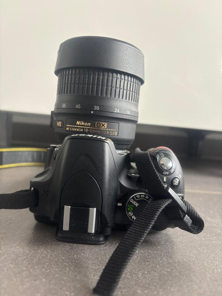 Nikon D3200 en D3100, Audio, Tv en Foto, Fotocamera's Digitaal, Ophalen, Gebruikt, Spiegelreflex, Nikon