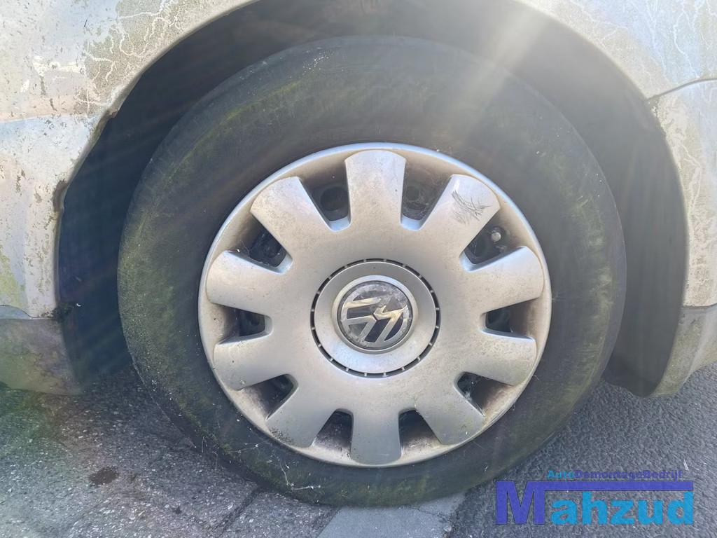 VW PASSAT 3B2 5X112 57.1 195 65 15 Inch velgen, Auto-onderdelen, Banden en Velgen, Gebruikt, Volkswagen AG, Vw@volkswagen.de, Band(en)