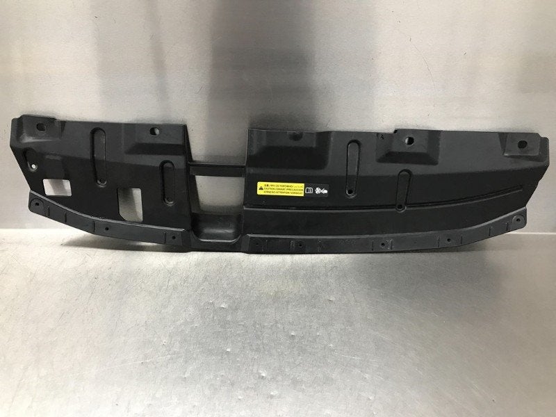 CACHE PLAQUE Nissan Qashqai (J11) (01-2013/-), Utilisé, Nissan