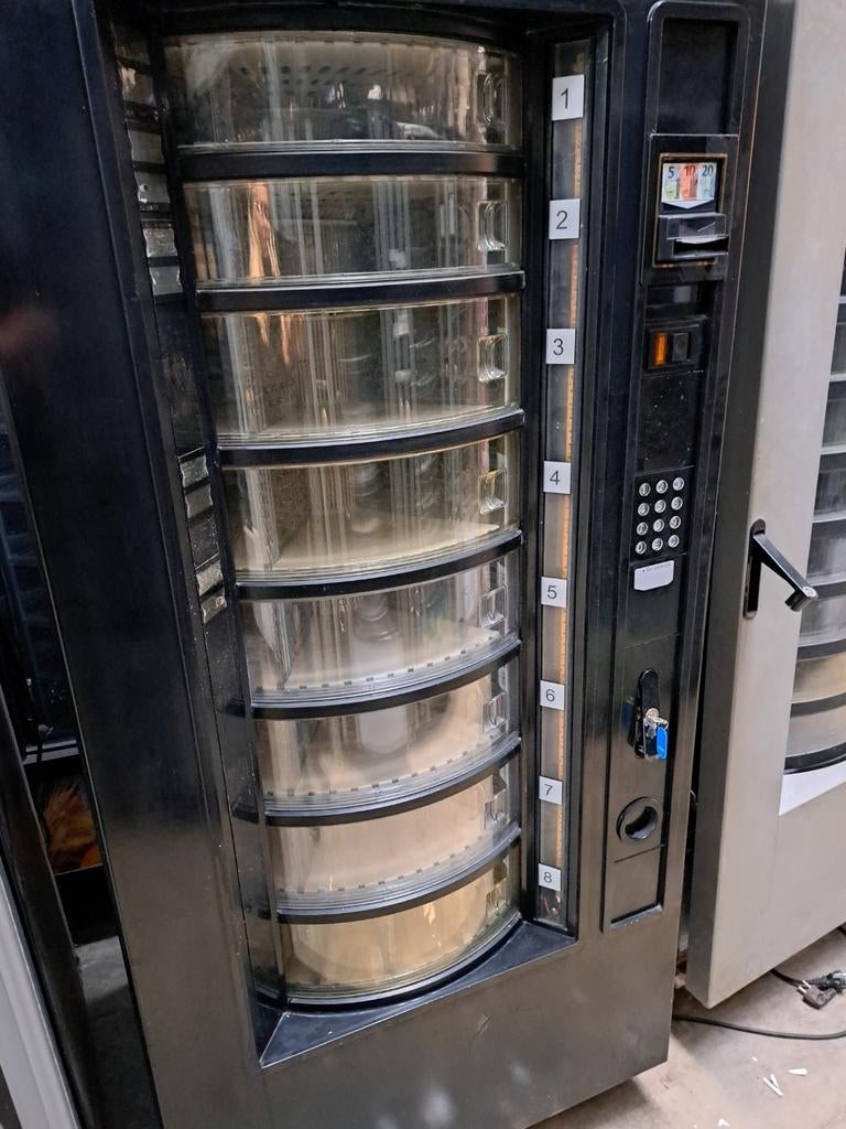 Aardbeien/ fruit automaat gekoeld, Verzamelen, Automaten | Overige, Ophalen