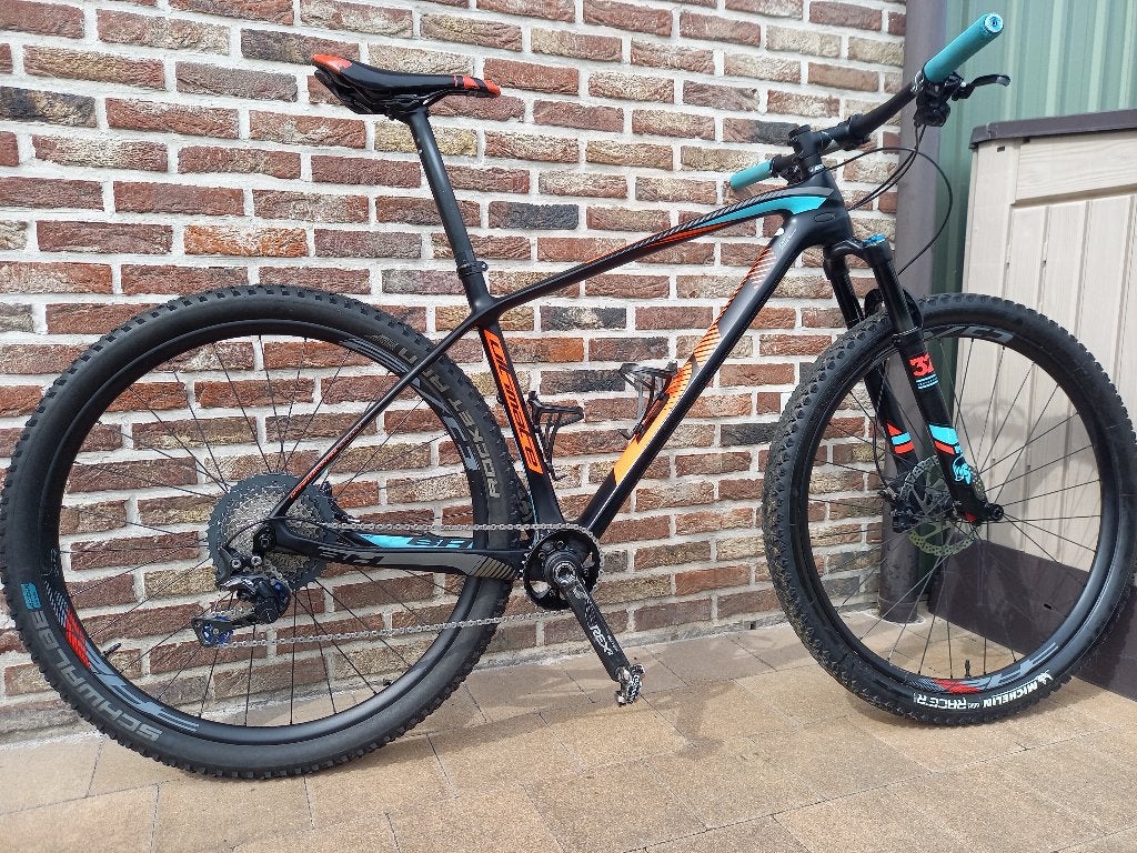 MTB BH ULTIMATE Carbon 29" -maat L + reserve onderdelen, Fietsen en Brommers, Gebruikt, Hardtail, Heren, Schijfrem
