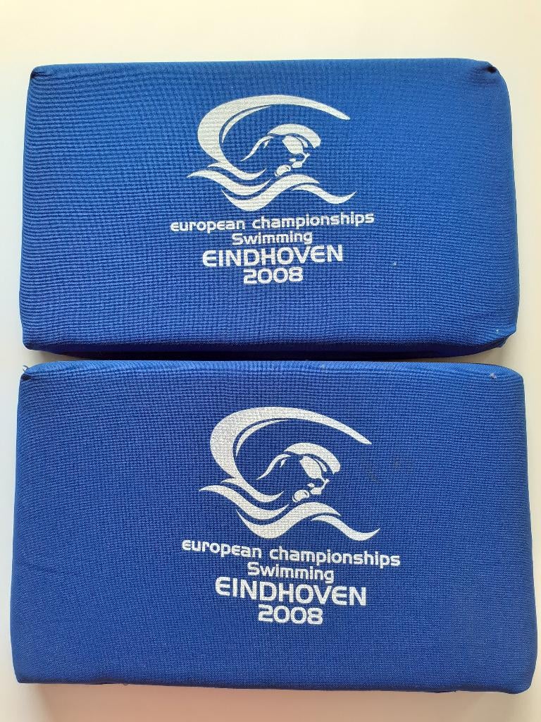2 stoelkussentjes EK Zwemmen Eindhoven 2008, Ophalen of Verzenden, Gebruikt, Overige typen