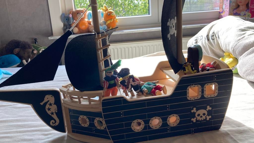 Houten piraten schip, Ophalen, Zo goed als nieuw