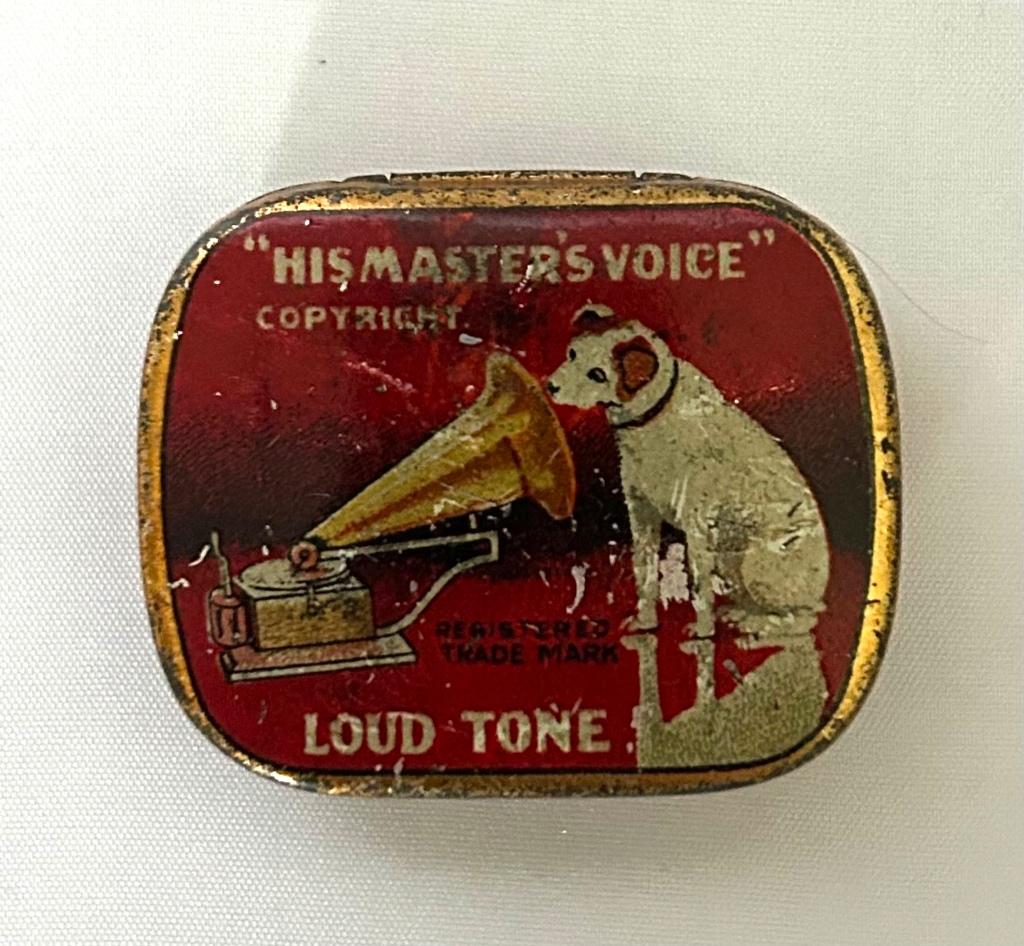 oud blikken platenspeler naaldendoosje His masters voice, Ophalen of Verzenden