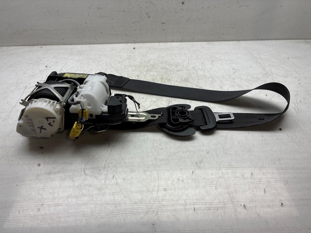 CEINTURE DE SECURITE AVANT GAUCHE Volkswagen Golf VII (AUA), Volkswagen, Volkswagen AG, Utilisé, Kundenbetreuung@volkswagen.de