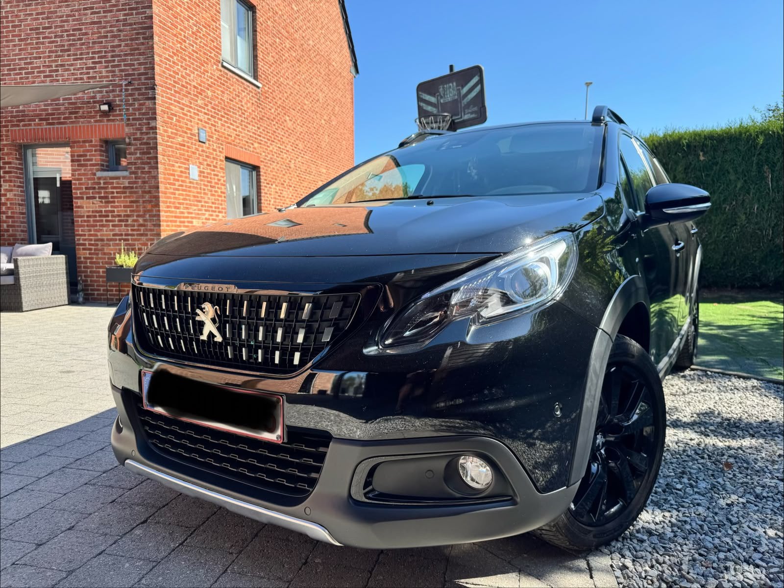Peugeot 2008 GT-LINE automaat, Auto's, Peugeot, Dealer onderhouden, 4 cilinders, Zwart, Leder