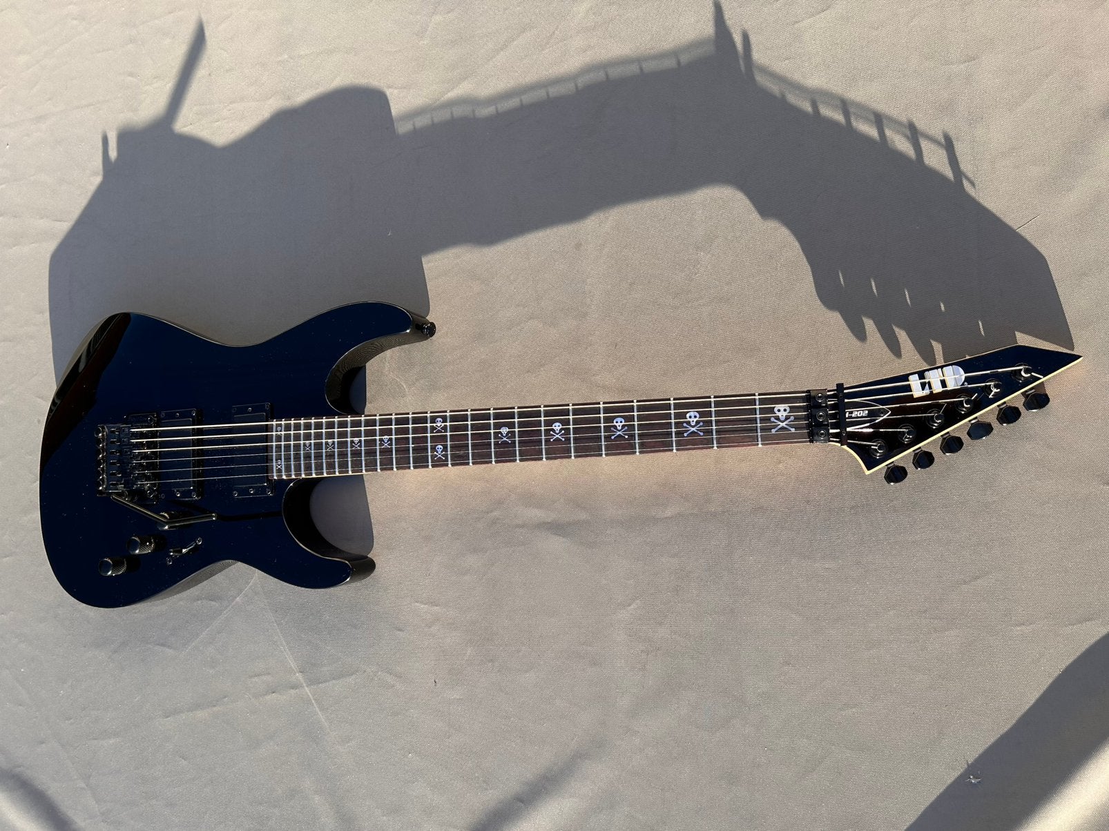 ESP LTD KH-202 Kirk Hammett Signature + Gitaarhoes (nieuw), Ophalen, Zo goed als nieuw, Overige merken