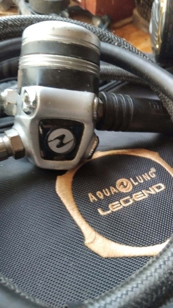 Détendeur plongée aqualung légend 300 bars din , SANS mano, Enlèvement ou Envoi, Comme neuf, Autres types