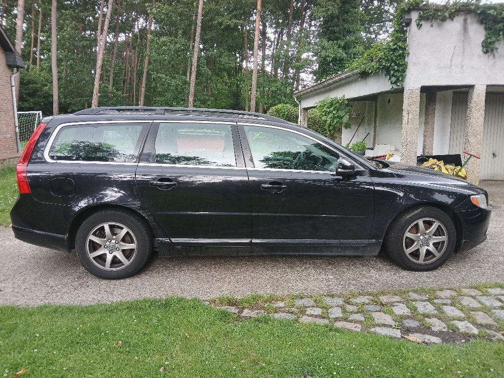 Volvo V70 (2012) – 1.6 Diesel – 296.000 km – Trekhaak, Autos, Volvo, Euro 5, Achat, Attache-remorque, Boîte manuelle