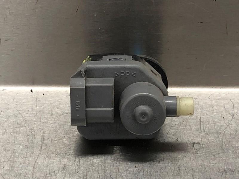 PHARE MOTEUR Nissan Qashqai (J10) (|26056AU300|), Utilisé, Nissan
