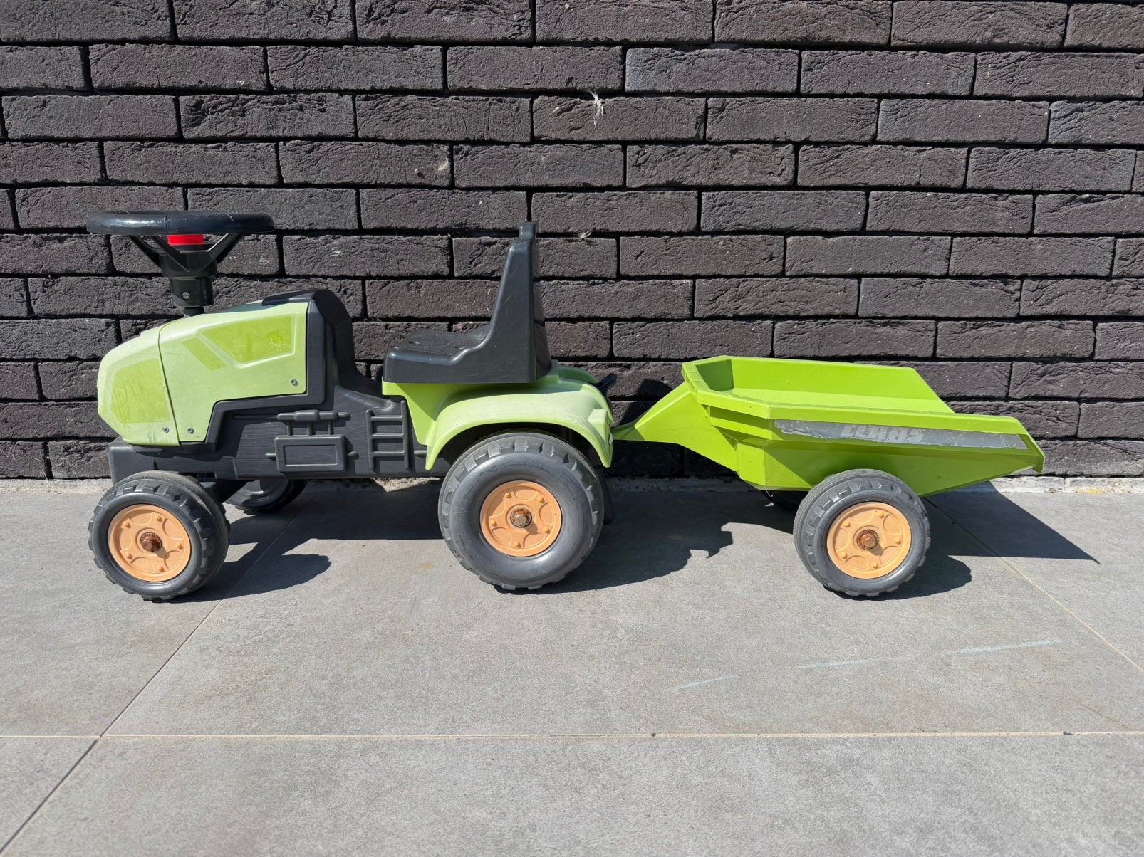 Speelgoed traktor voor kleuters - Klaas, Ophalen, Gebruikt, Overige merken, Met kar of aanhanger