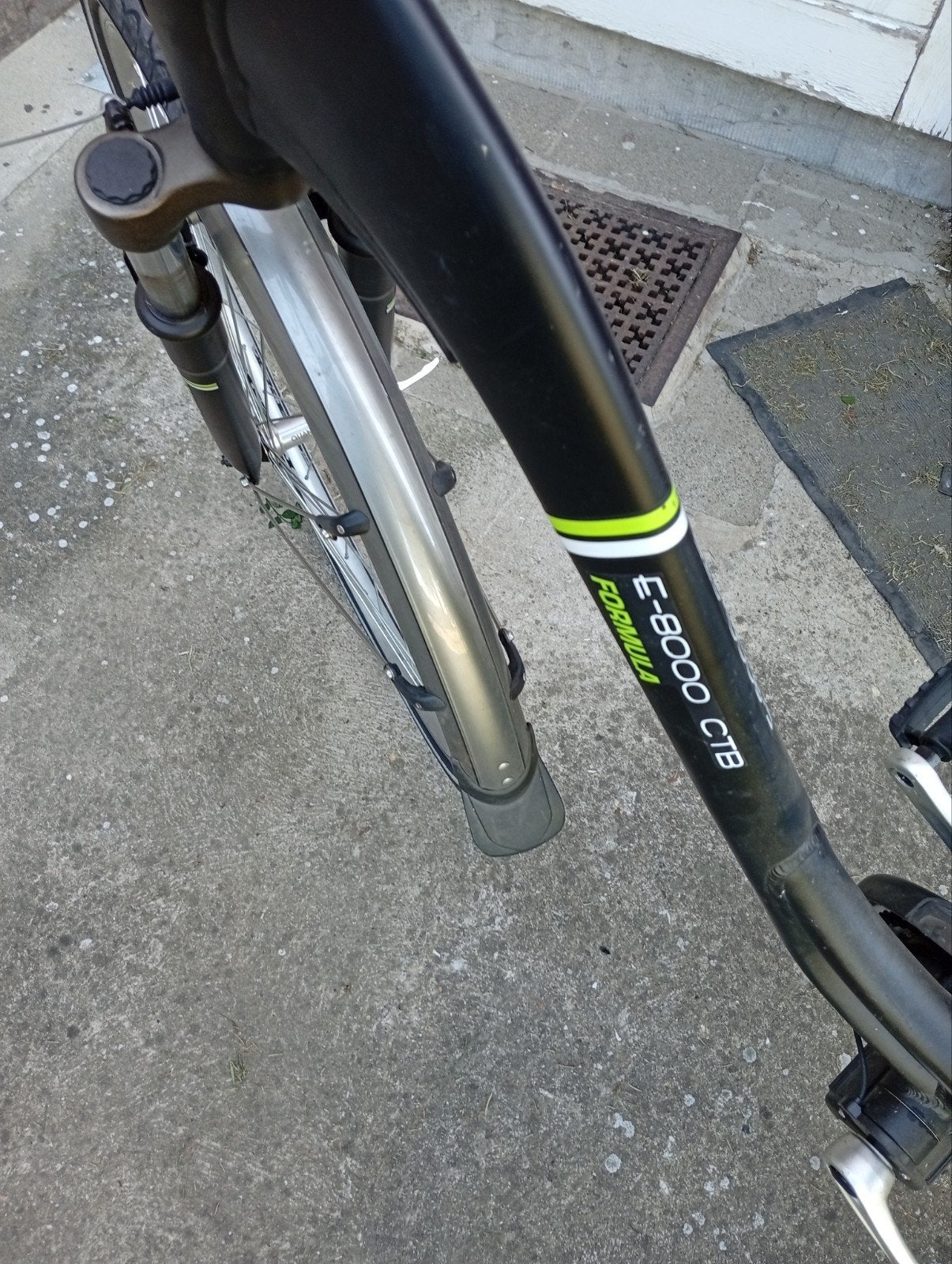 Vélo électrique formula modèle e 8000 ctb