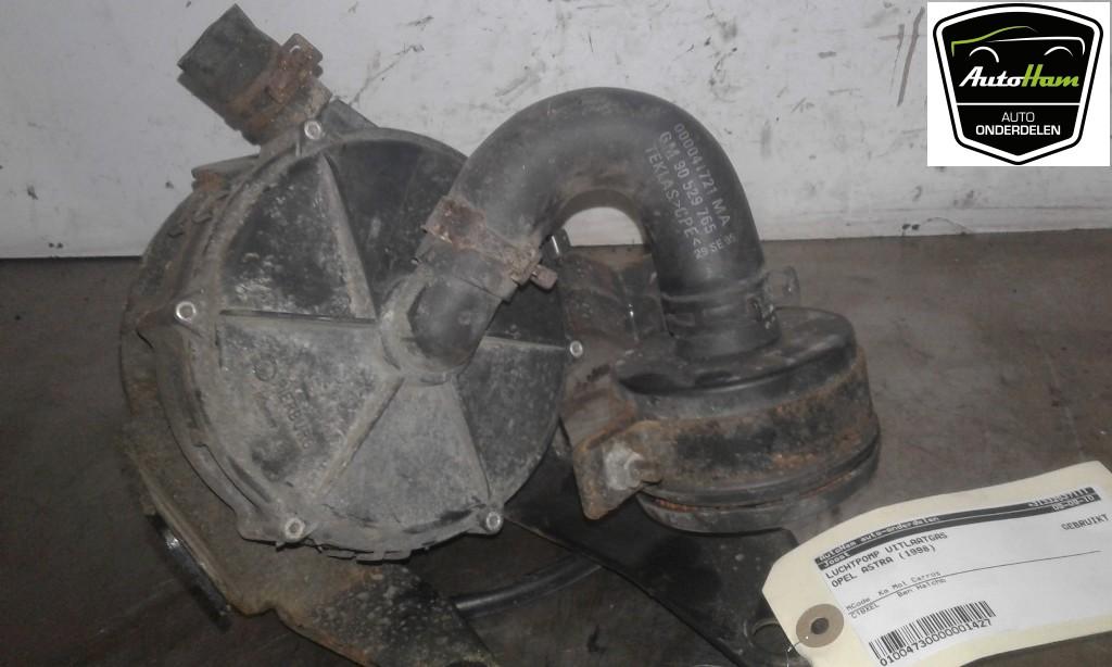 LUCHTPOMP UITLAATGAS Opel Astra F (53 / 54 / 58 / 59), Gebruikt, Opel