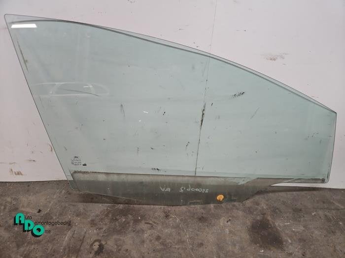 Vitre portière 4portes avant droite d'un Ford Fiesta (Fiest, -, 3 mois de garantie, -, -