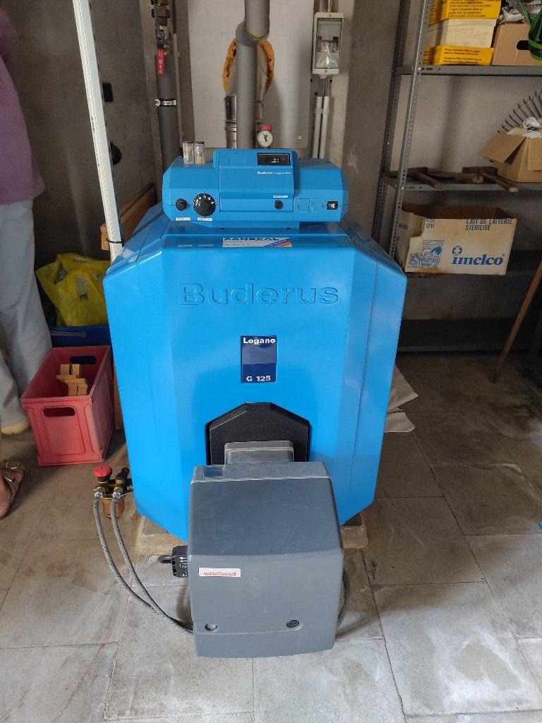 Mazoutketel Buderus, Doe-het-zelf en Bouw, Chauffageketels en Boilers, Ophalen, Zo goed als nieuw