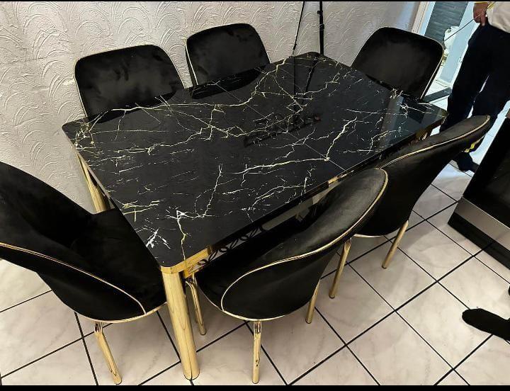 Uitschuifbare eettafel – modern en ruimtebesparend ontwerp, Huis en Inrichting, Verzenden, Zwart