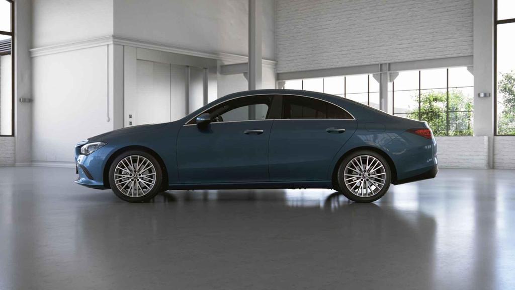 Mercedes-Benz CLA-klasse 180 D Coupé Luxury Line Panoramisc, Autos, Entreprise, 116 ch, Noir, 1560 kg