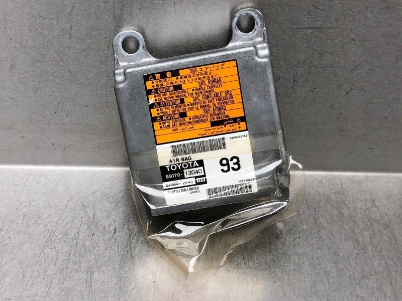 BOITIER AIRBAG Toyota Corolla (E12) (|8917013040|), Utilisé, Toyota