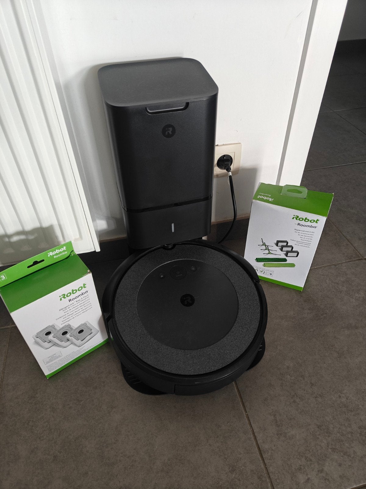 irobot i5 combo, Electroménager, Aspirateurs, Réservoir, Comme neuf, Aspirateur robot, Contrôlable via application