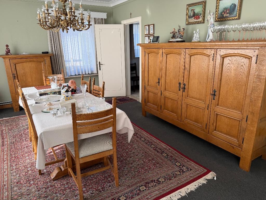 Eiken eetkamer, Ophalen, Gebruikt, Eik, 4 tot 6 stoelen