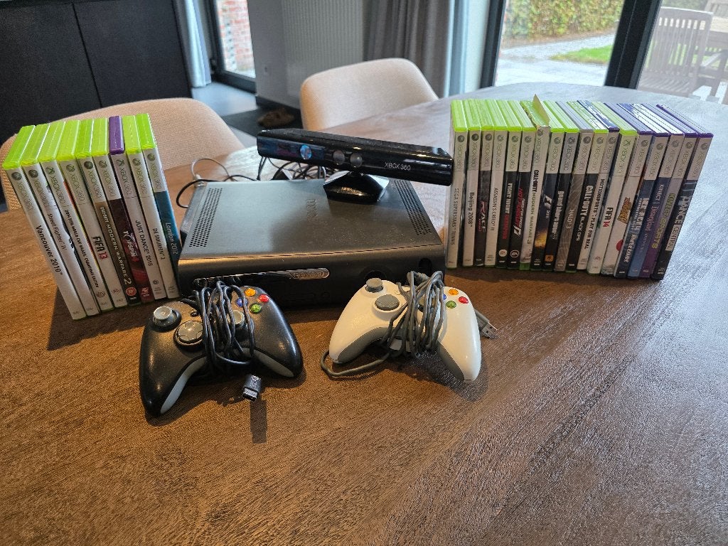 xbox 360 + Kinect + 27 spellen, Ophalen, Gebruikt