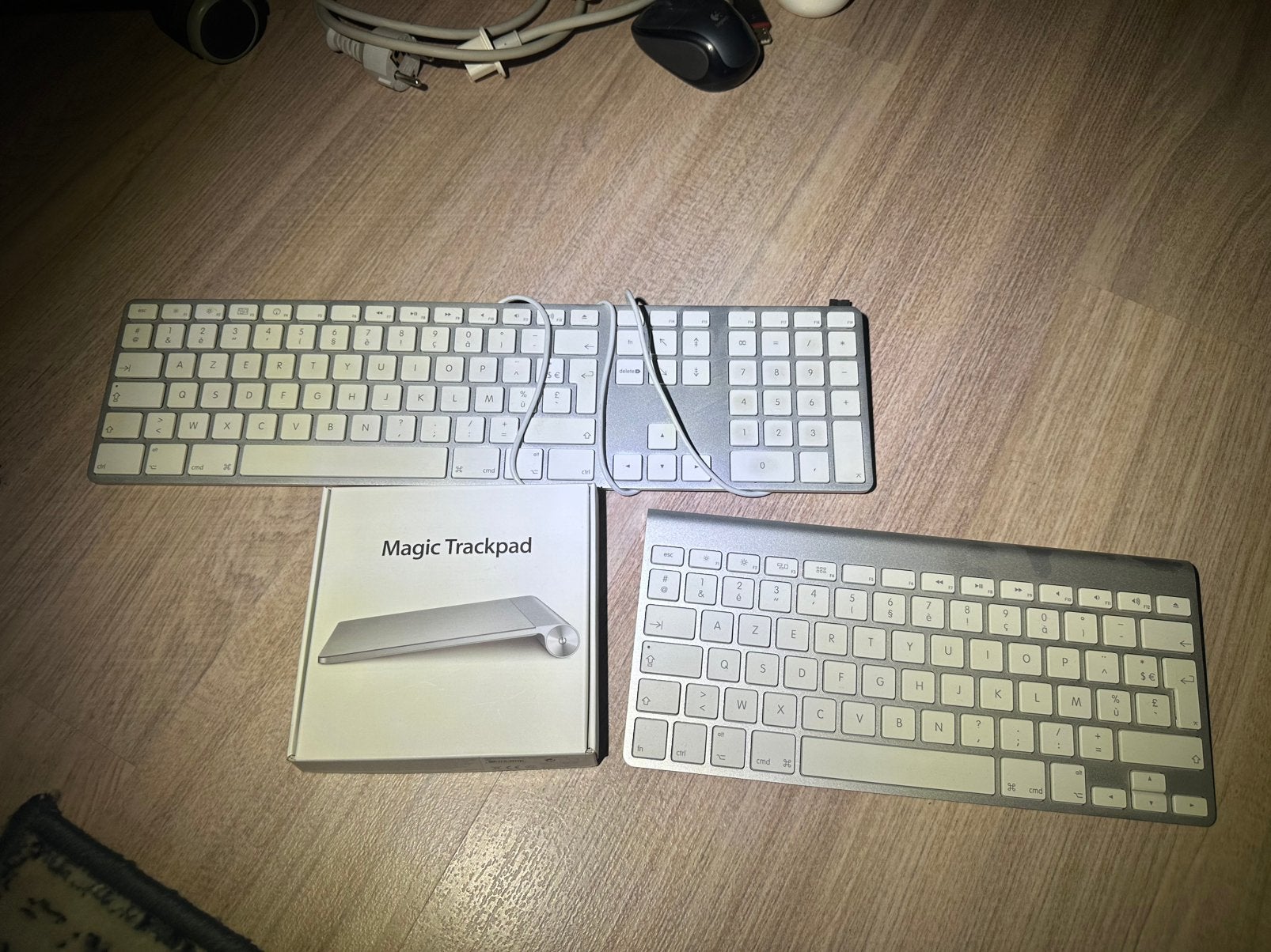Apple-toetsenbord en magisch trackpad, Ophalen of Verzenden, Zo goed als nieuw, Bedraad, Trackpad