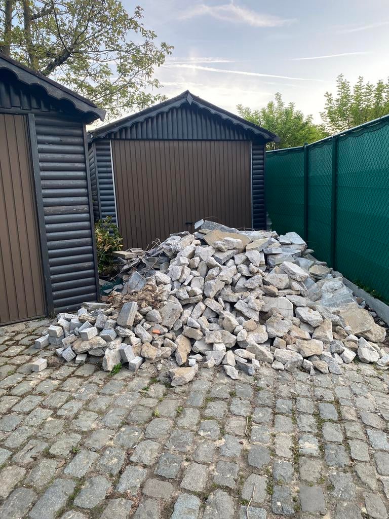 Steengruis voor bouw, Ophalen, Gebruikt