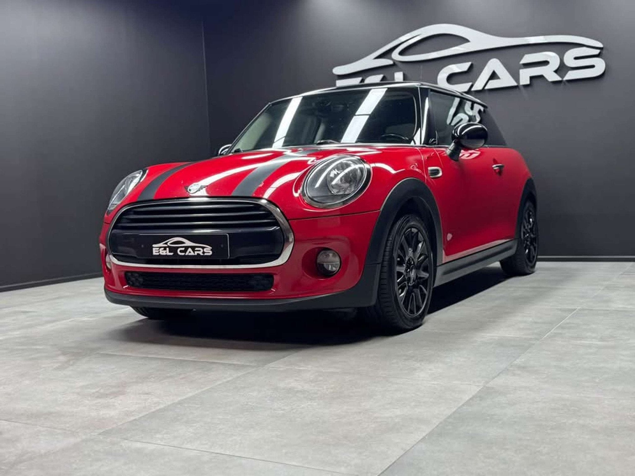 MINI Cooper D Mini 1.5 DA Cooper *12 mois de garantie*, Rouge, Achat, Euro 6, Entreprise