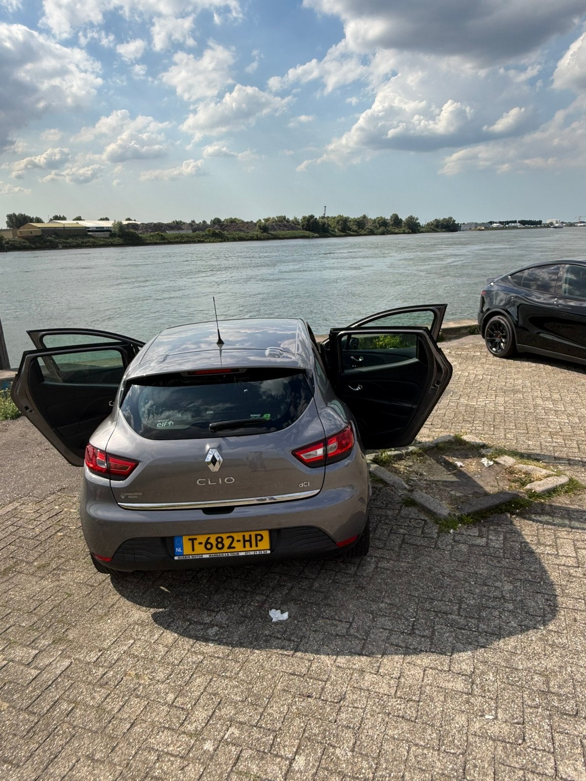 Renault Clio 1.5 dCi Automaat (2014) – NEDERLAND OPHALEN, Autos, Renault, Euro 5, Achat, Carnet d'entretien, Cruise Control