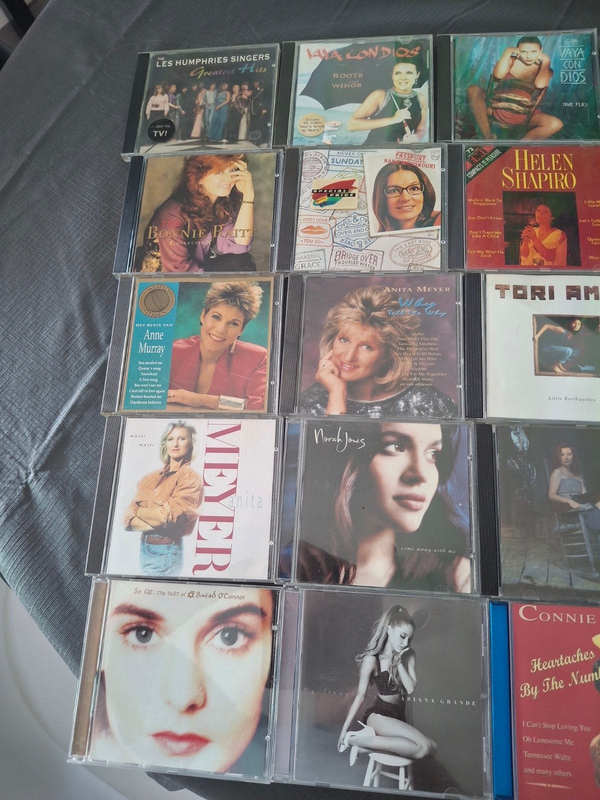 Choisissez un CD de pop diva à 1 euro, Enlèvement ou Envoi