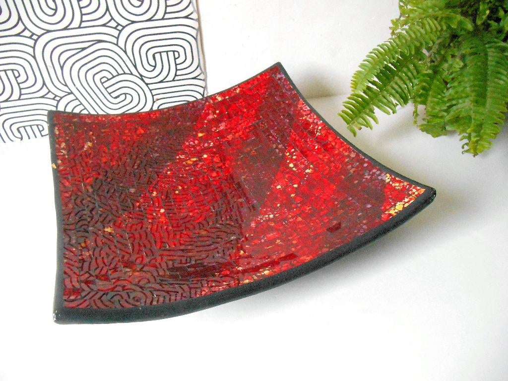 Javaanse sierschaal met rood glas mozaiek, Antiek en Kunst, Ophalen of Verzenden