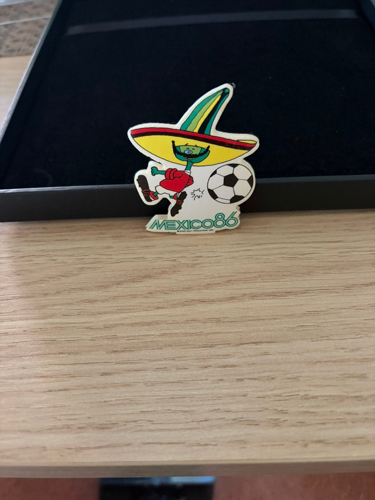 Icône de la Coupe du monde au Mexique 1986, Enlèvement, Comme neuf