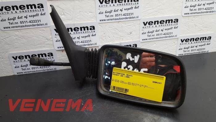 Rétroviseur extérieur droit d'un Peugeot 205, Autos : Pièces & Accessoires, -, 3 mois de garantie, Utilisé, -