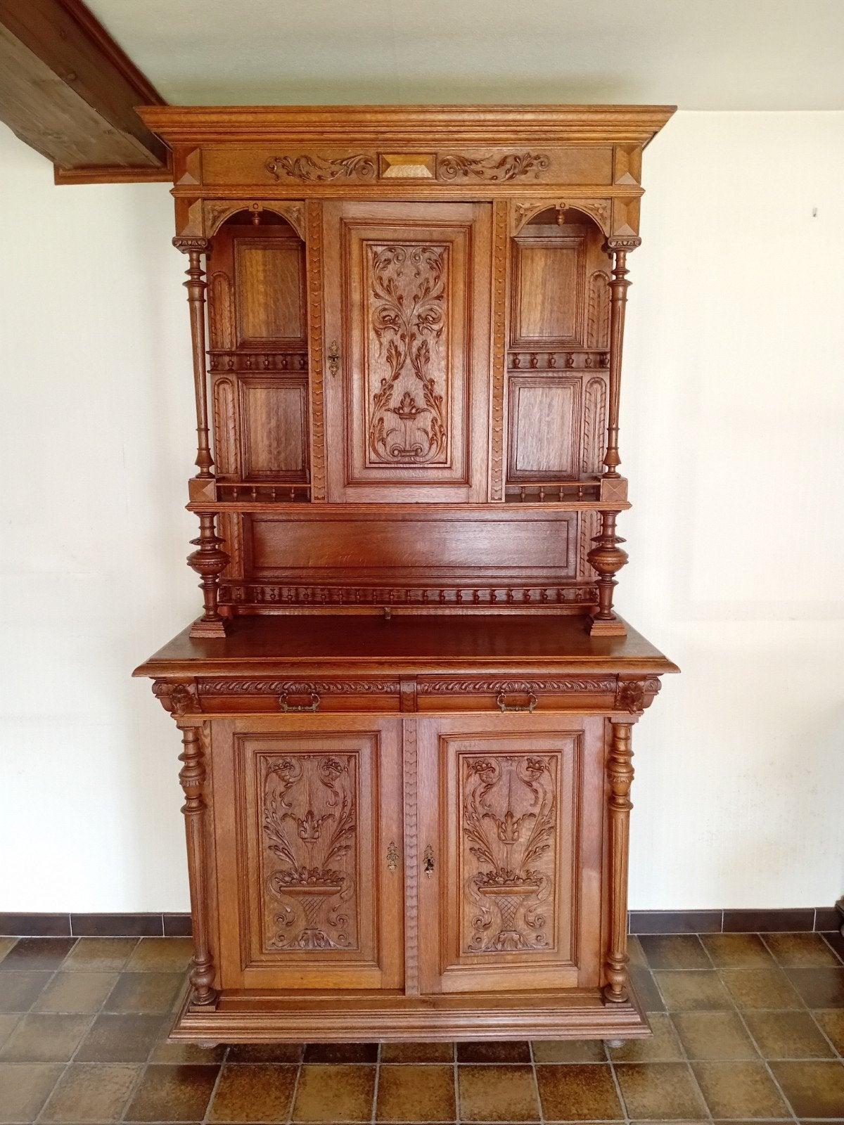 Te koop 2 kasten Mechelse stijl, h 242 cm, breedte 129 cm,, Ophalen