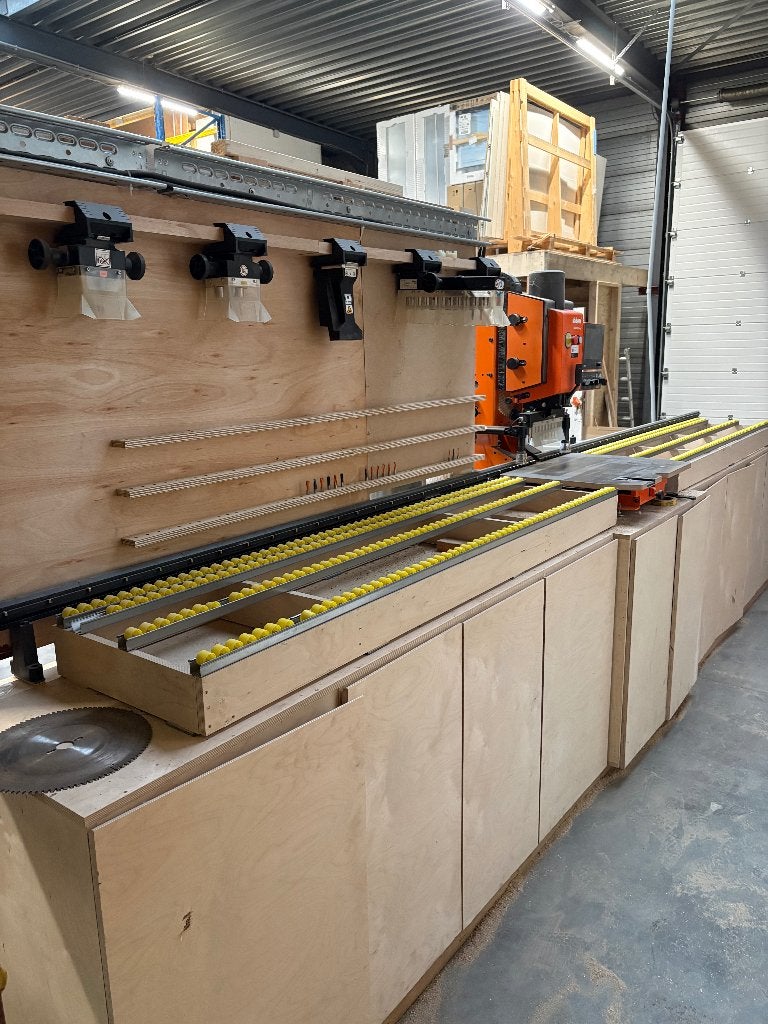 Blum minipress top, Articles professionnels, Machines & Construction | Travail du bois, Enlèvement