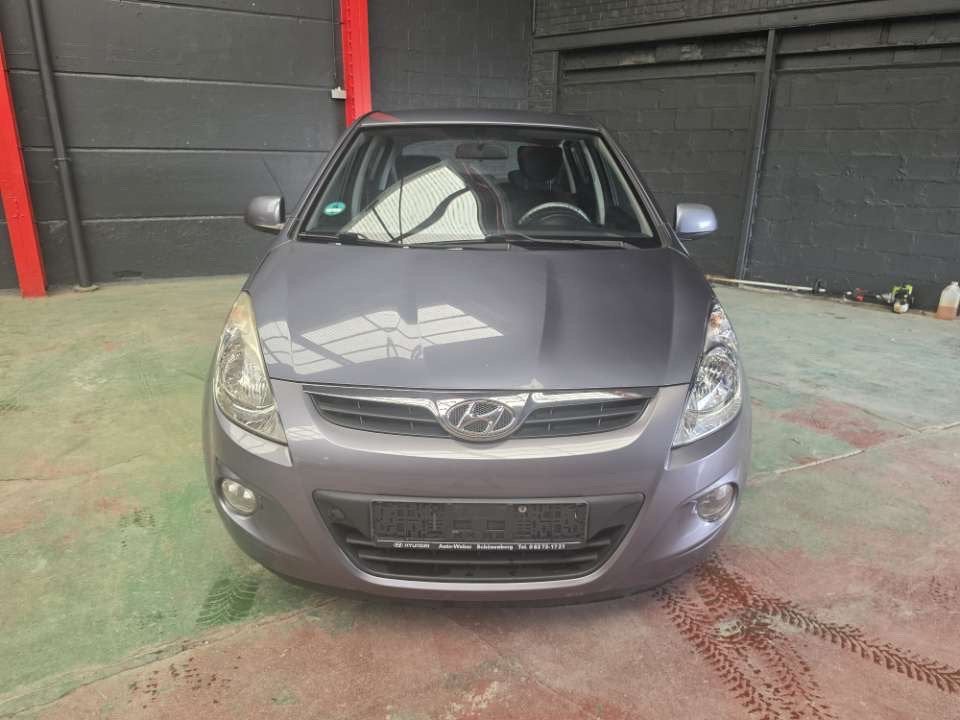 Hyundai i20 prete a immatriculer garantie, Achat, Ordinateur de bord, Entreprise, Boîte manuelle