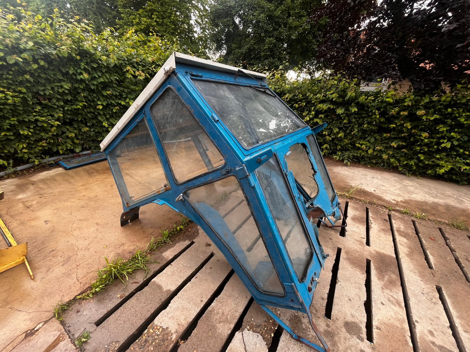 Cabine ford tractor, Zakelijke goederen, Ophalen