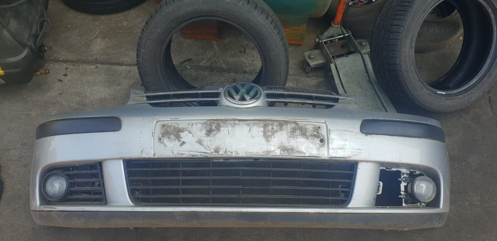 VW GOLF V   VOORBUMPER BJ 2005 TOT 2009, Gebruikt, -, Voor, -
