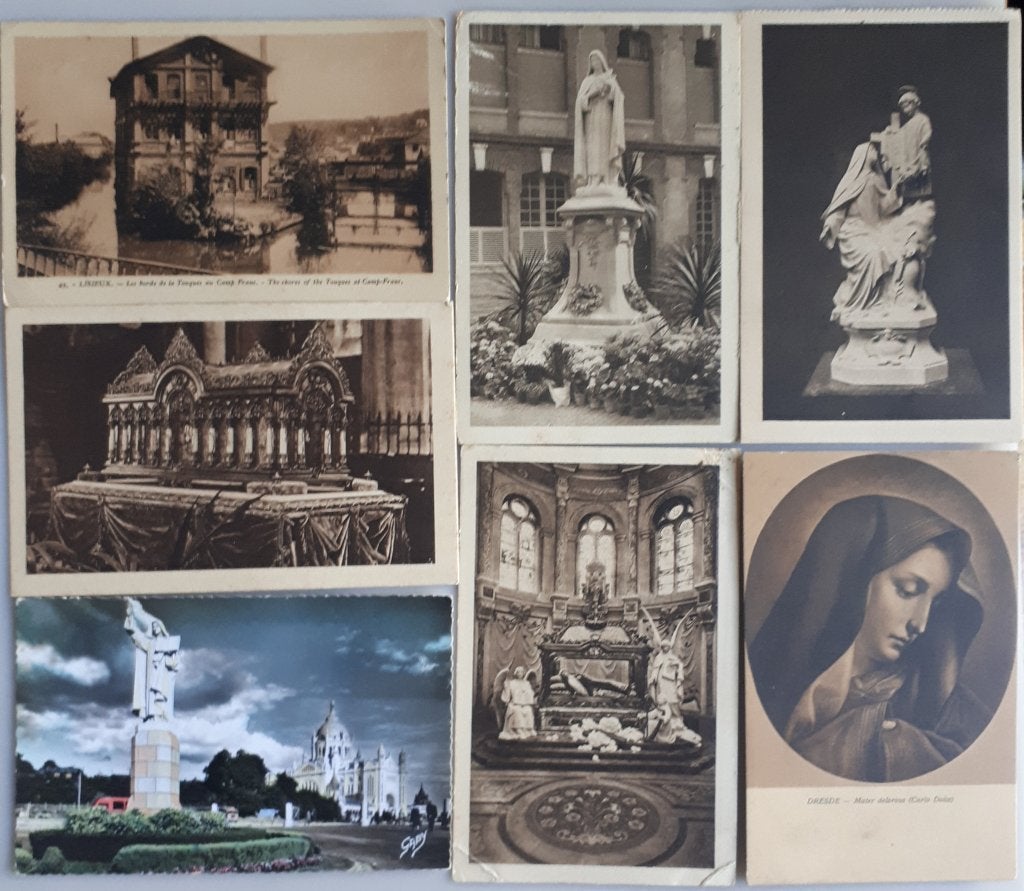 CP Anciennes ; LISIEUX St-Thérésie de Carmel Ref.R2, Verzamelen, Postkaarten | Buitenland, Ophalen of Verzenden, 1920 tot 1940