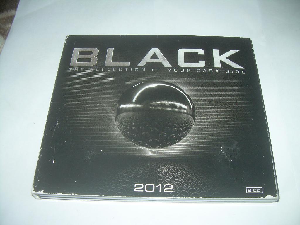 2 CD S - Black 2012 - Le reflet de ton côté obscur, CD & DVD, CD | Compilations, Enlèvement ou Envoi, Comme neuf, Dance, Coffret