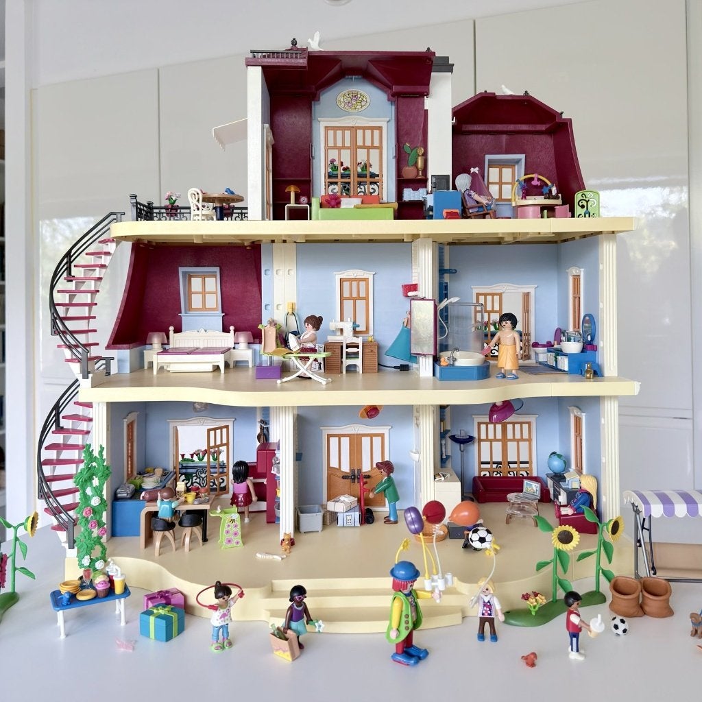 Playmobil 70205 Maison traditionnelle 7 extensions lumières, Enfants & Bébés, Enlèvement ou Envoi, Bâtiment, Kit complet, Utilisé