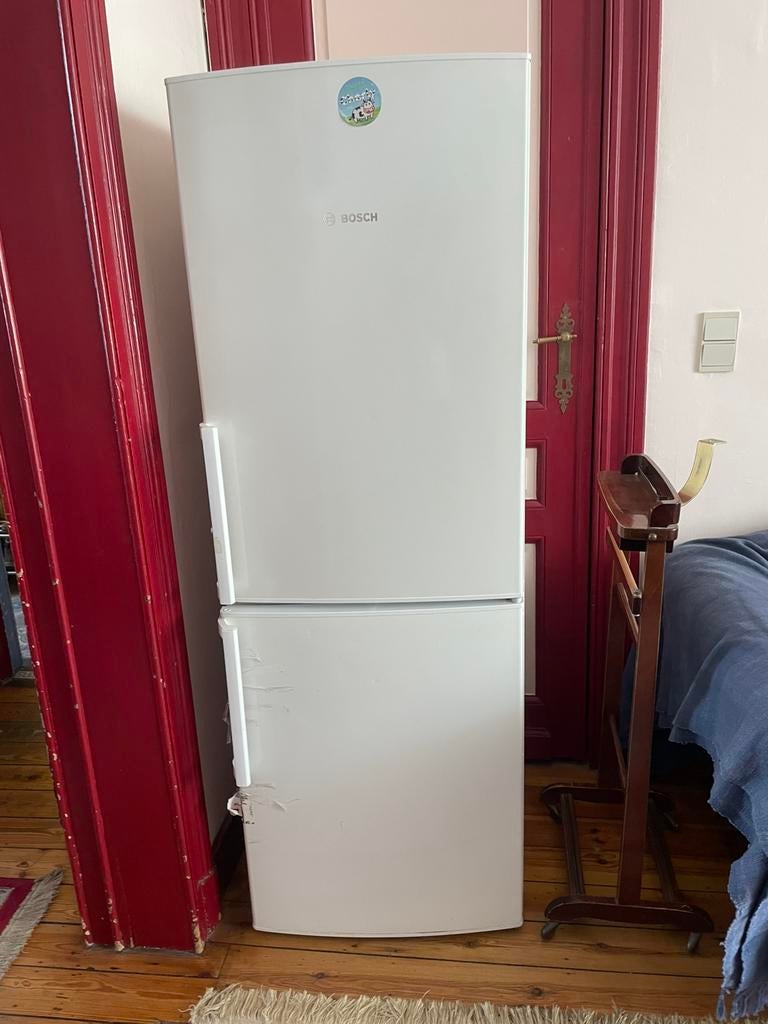 Frigo bosh à donner, Enlèvement, Utilisé, Avec congélateur séparé