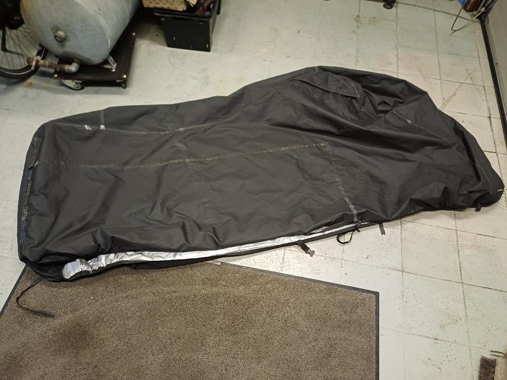 moto bache hoes voor grote moto, Ophalen, Zo goed als nieuw