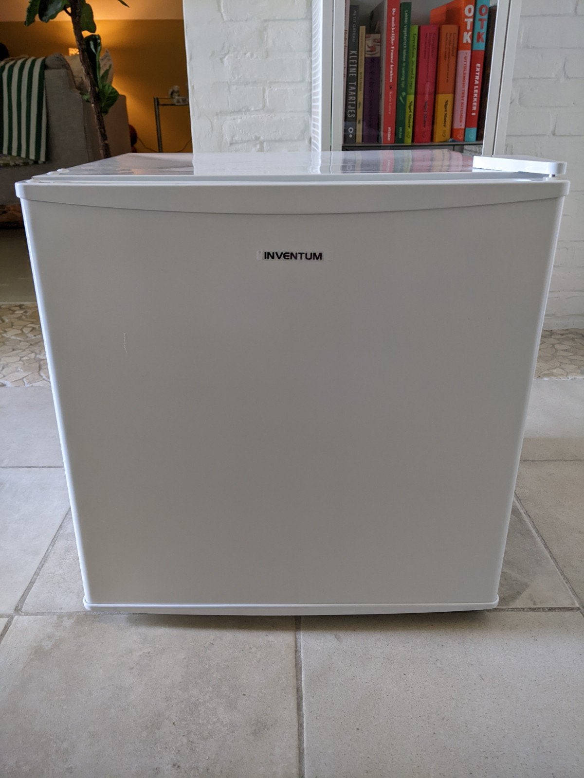 mini vriezer inventum, Elektronische apparatuur, Vriezers en Diepvrieskisten, Minder dan 85 cm, Minder dan 60 cm, Zo goed als nieuw