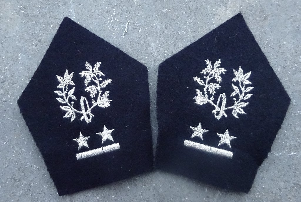 BELGIQUE: POLICE DES CHEMINS DE FER - PAIRE DE GRADES BRODES, Collections, Envoi, Gendarmerie, Emblème ou Badge
