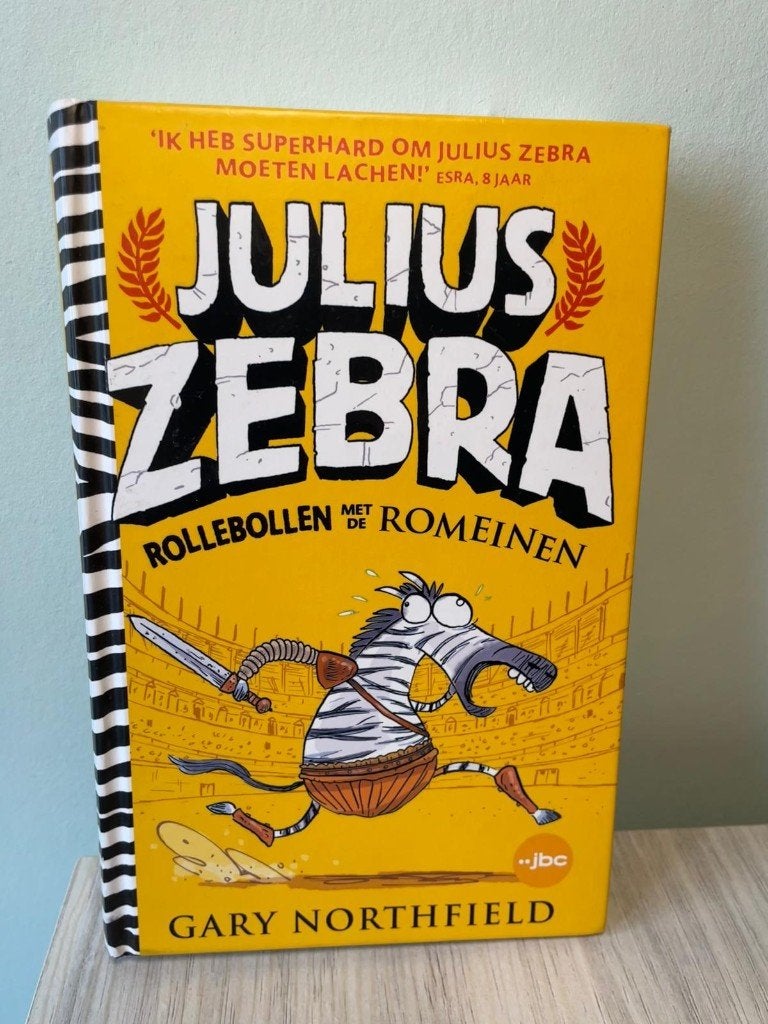 Julius Zebra - Rollebollen met de Romeinen, Boeken, Ophalen of Verzenden, Zo goed als nieuw, Fictie, Gary Northfield