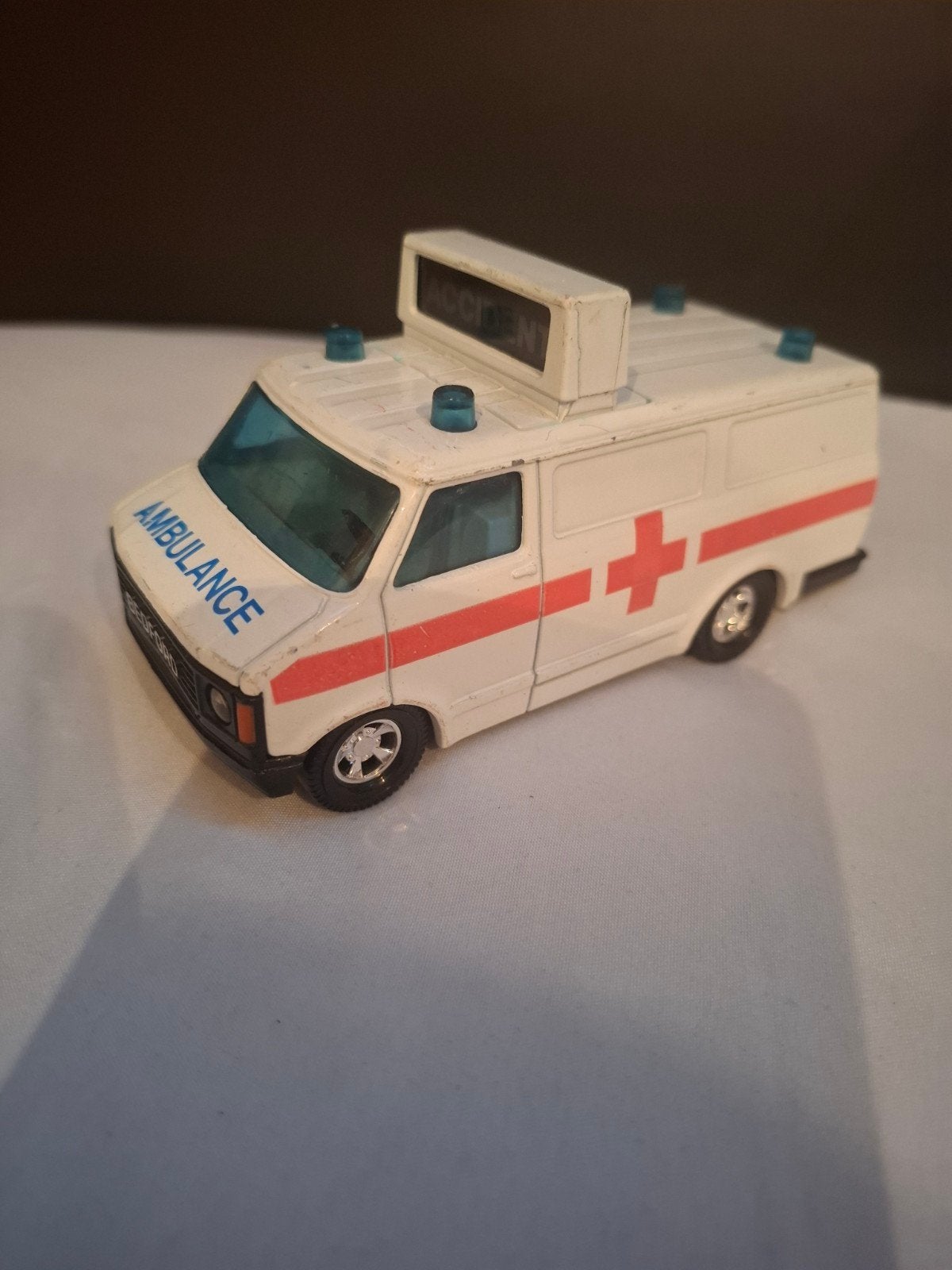 matchbox superkings ambulances, Ophalen of Verzenden, Matchbox