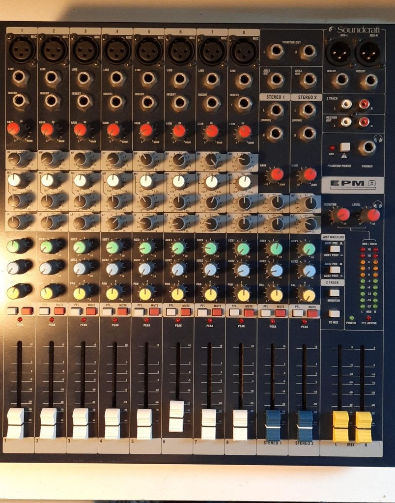 Soundcraft EPM-8 analoge mixer, Ophalen, Zo goed als nieuw, 5 tot 10 kanalen, Microfooningang