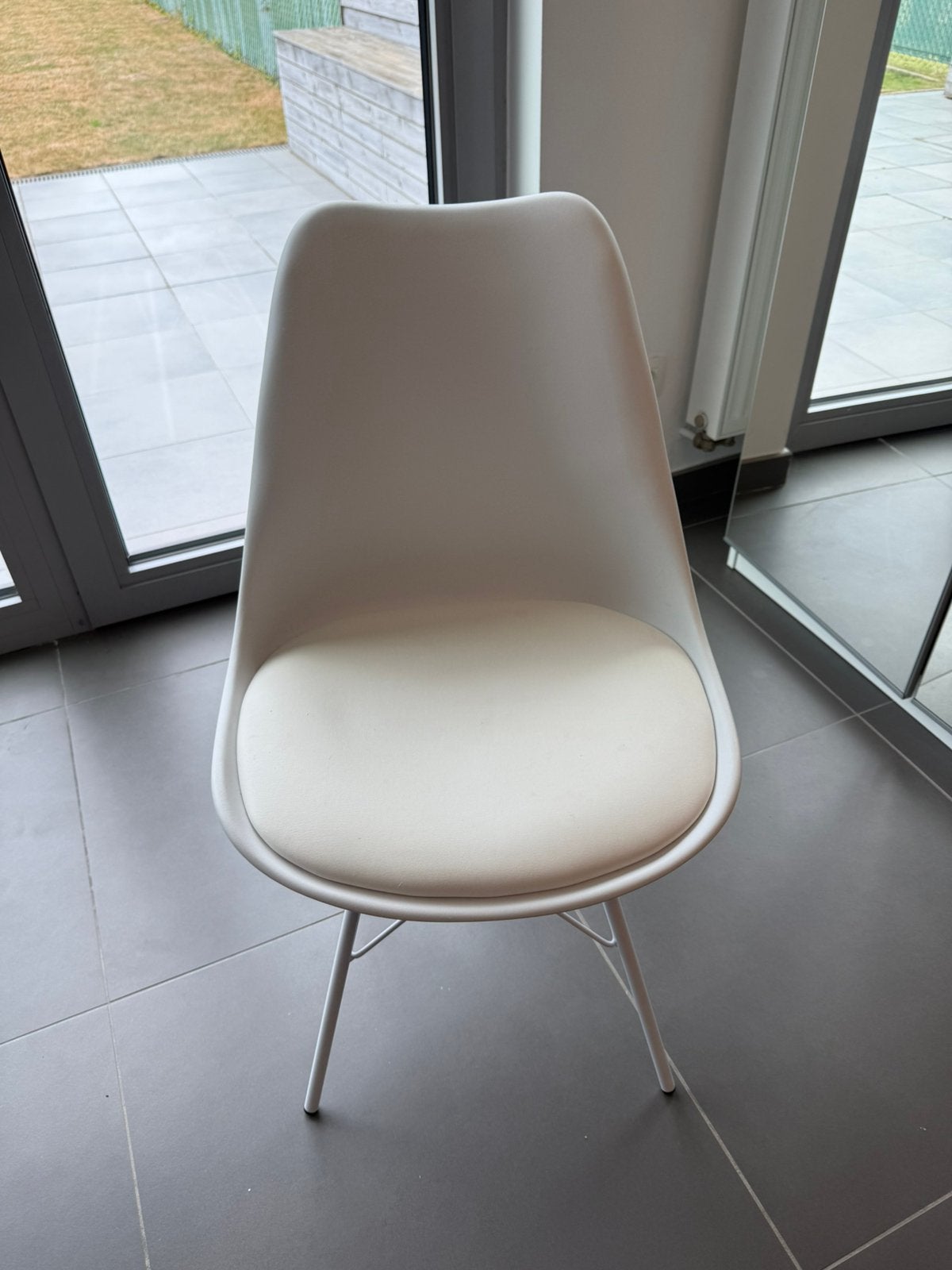 2 witte designstoelen, Ophalen, Kunststof, Twee, Wit