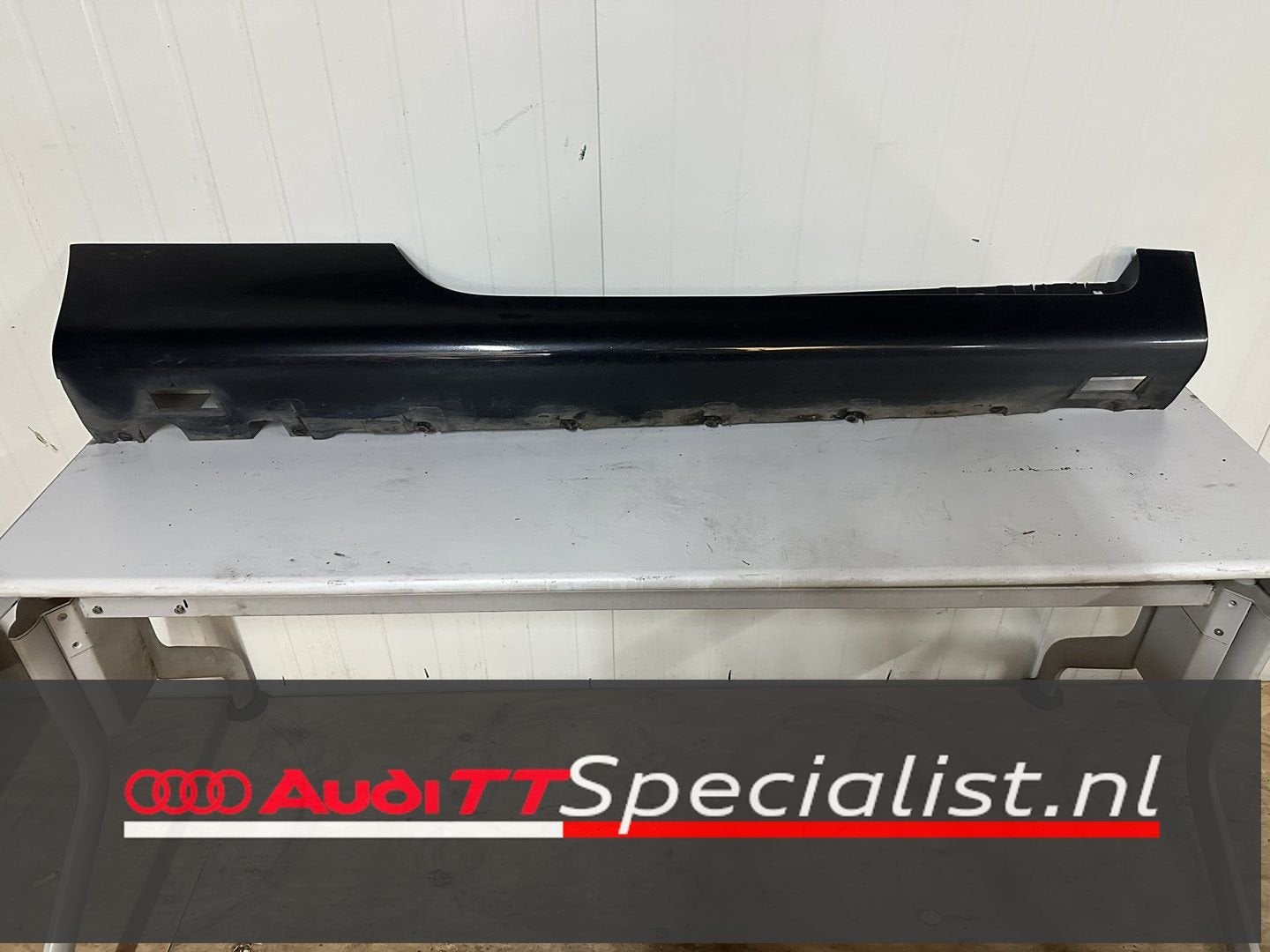 Sideskirt/ dorpel rechts zwart Audi TT MK2 8J LZ9Y, Autos : Pièces & Accessoires, Carrosserie & Tôlerie, -, Origine de la pièce connue